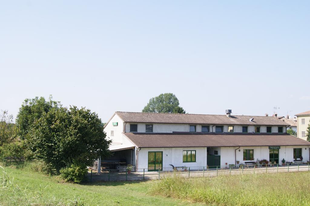 Villa Agriturismo La Valbona à San Martino Siccomario Extérieur photo